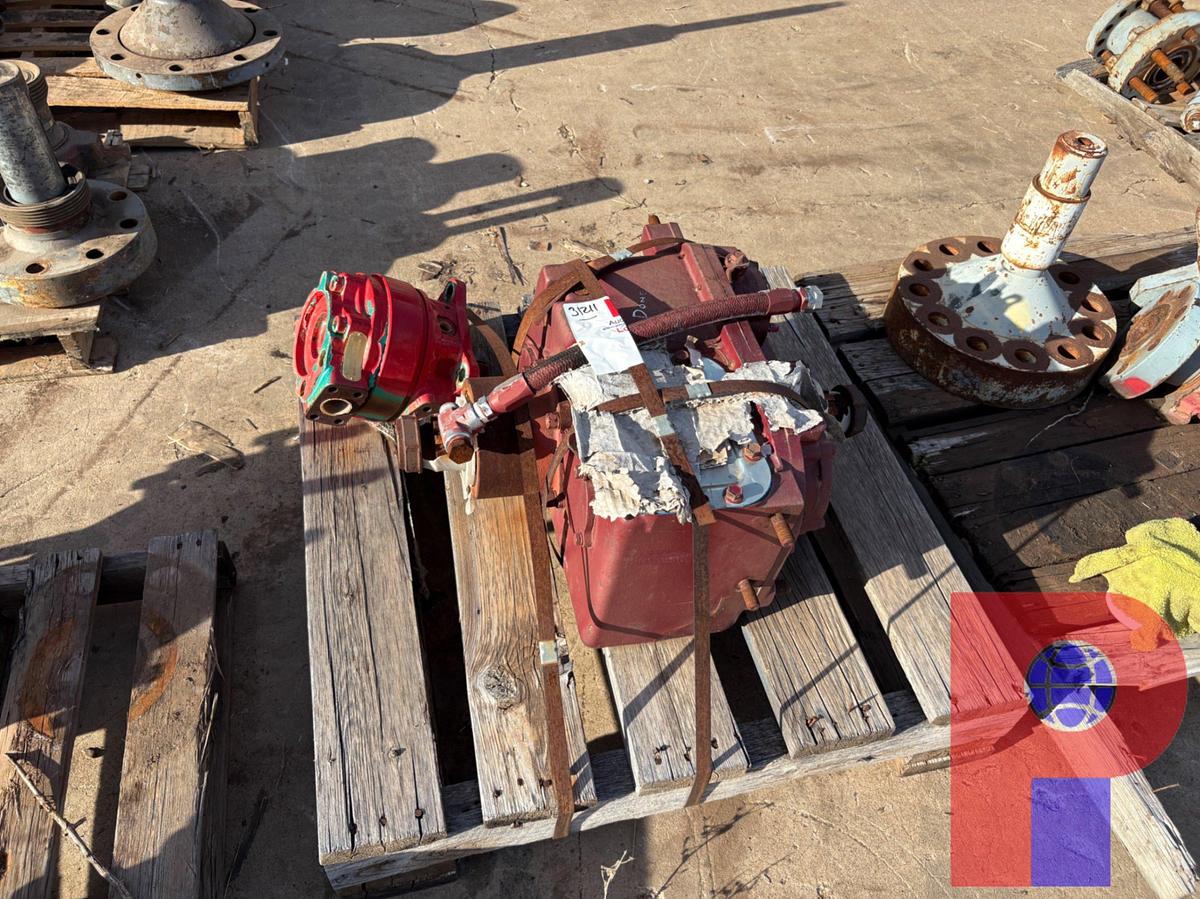 Used EATON AT-1202 AUXILIARY TRANSMISSION & HYDRAULIC MOTOR