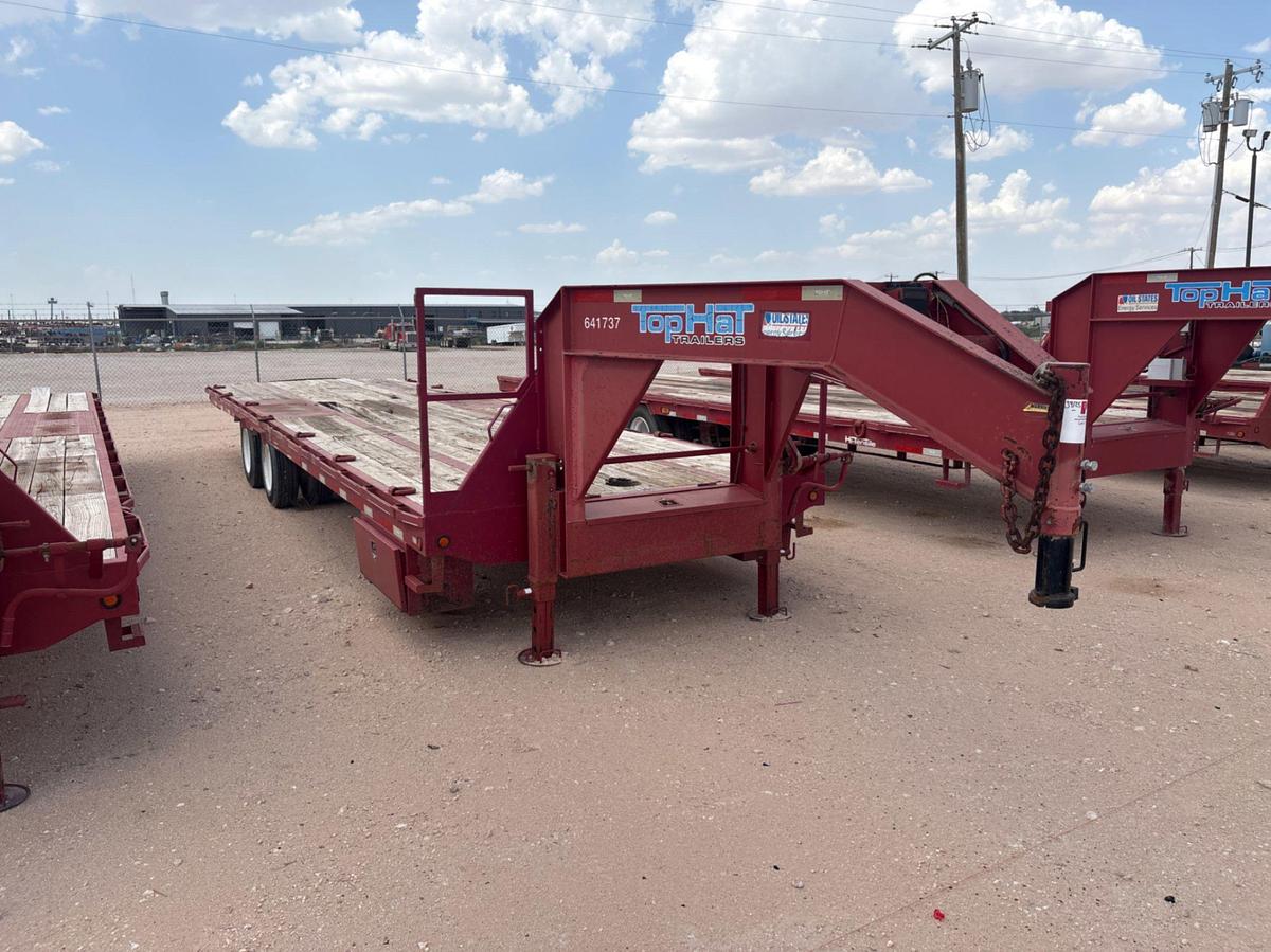 Used 2014 TOP HAT TRAILERS 30’ X 102” T/A GOOSENECK TRAILER