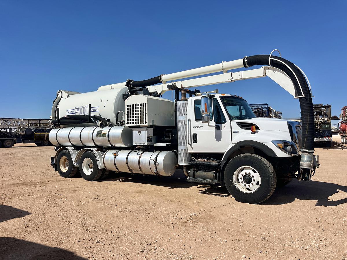 Used 2009 INTERNATIONAL WORKSTAR 7500 T/A DAYCAB VACTOR HYDROVAC TRUCK