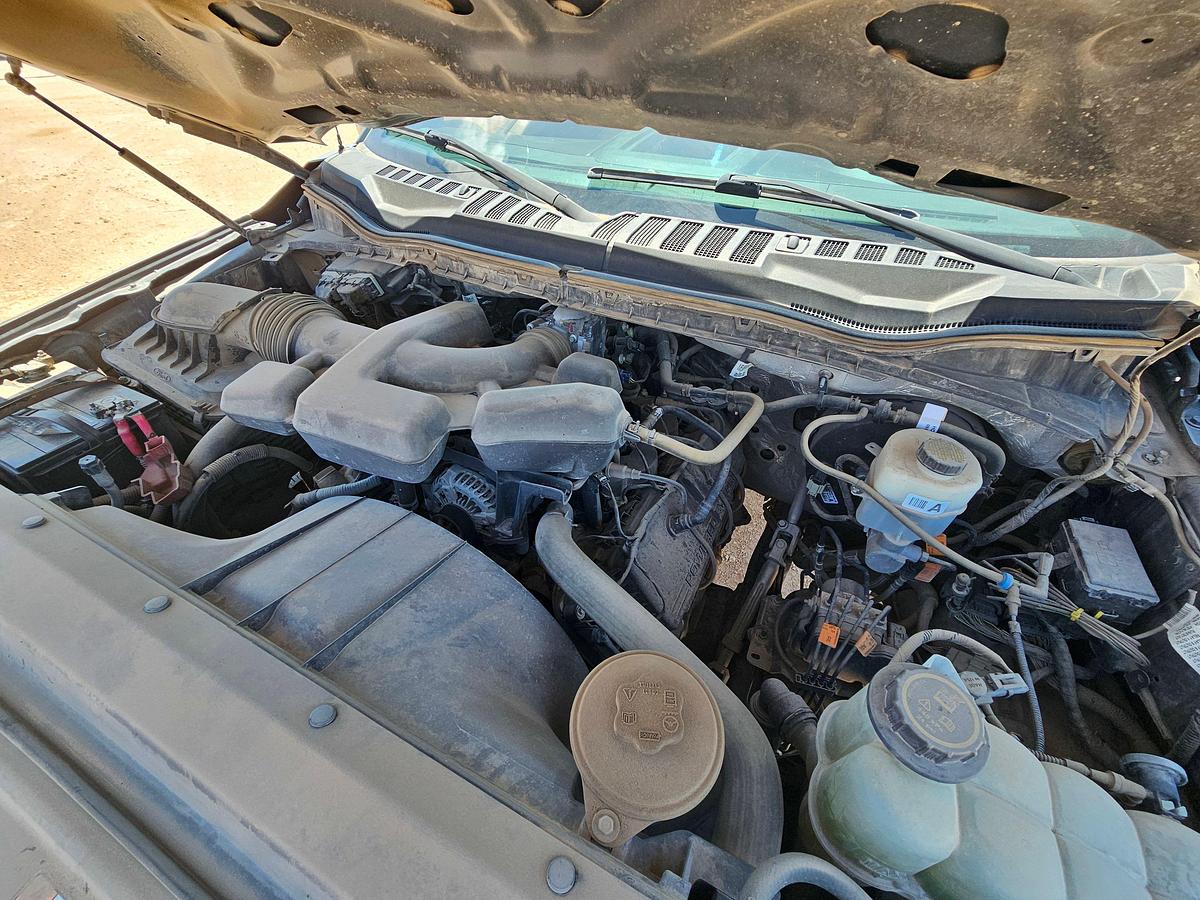 Used 2019 FORD F-250 SUPER DUTY CREW CAB PICKUP TRUCK