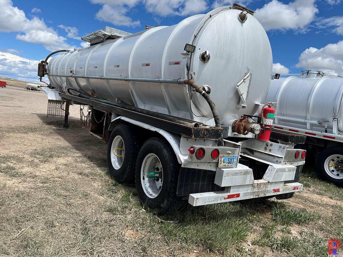 Used 2001 POLAR TANK  T/A 178BBL ALUM. VACUUM TRAILER