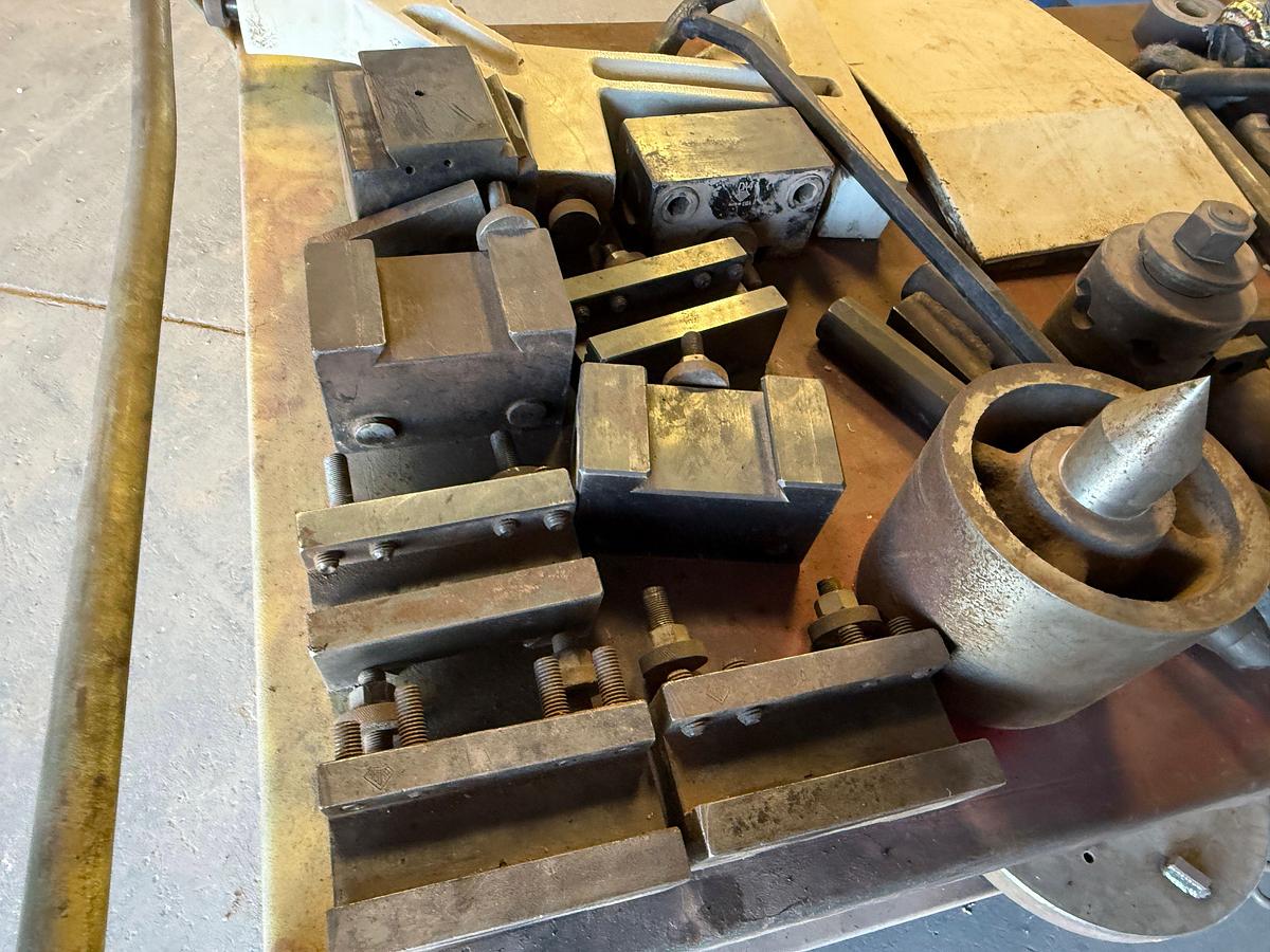 Used SUMMIT 26-6x120 METAL LATHE