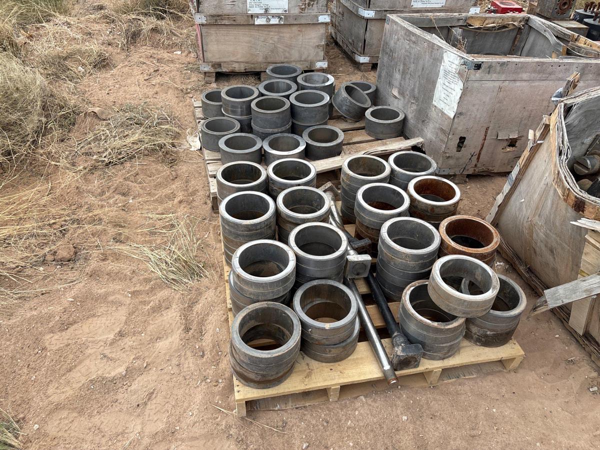 Used (5 pallets) assorted valve seats & (11) 7-1/16” valve gates
