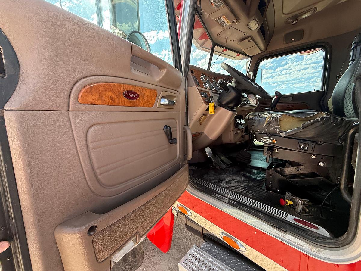 Used 2008 PETERBILT 389