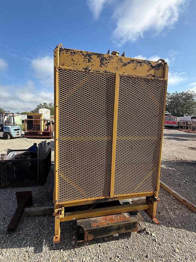 Used CATERPILLAR 3508 DI TTA DIESEL ENGINE W/ NATIONAL C-245-125 TORQUE CONVERTER & RADIATOR