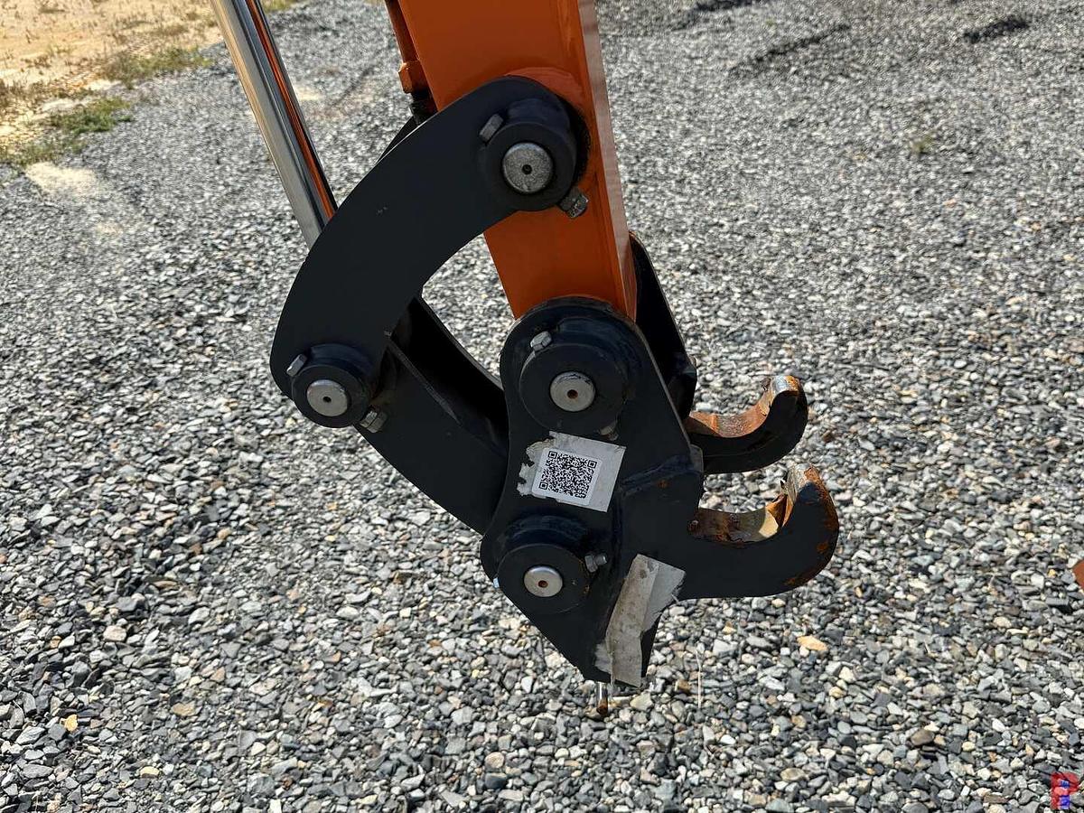 Used (NEW) DEVELON DX27Z-7 COMPACT MINI EXCAVATOR