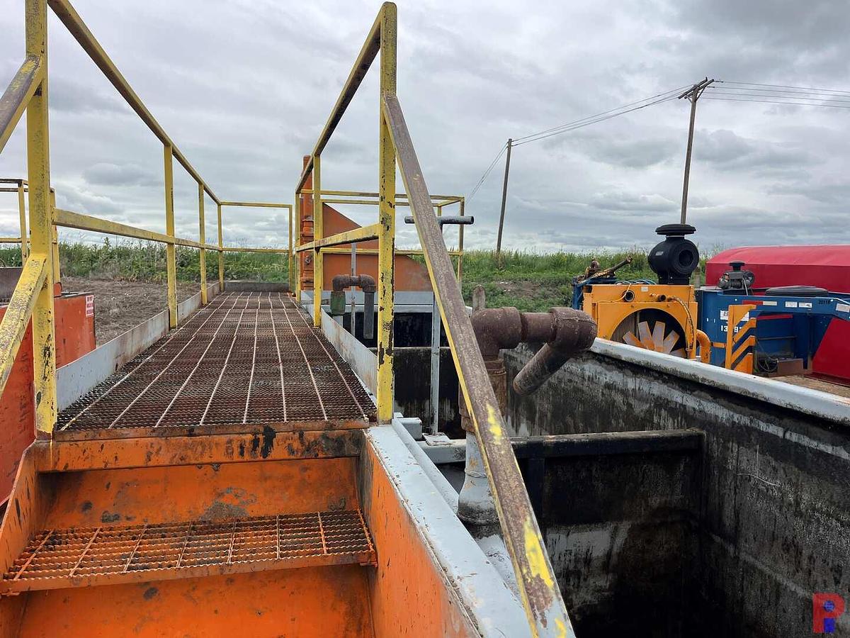 Used 32X8X5H 192 BBL. REVERSE TANK