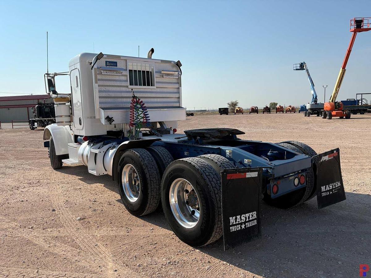 Used 2013 PETERBILT 367 T/A SLEEPER HAUL TRUCK