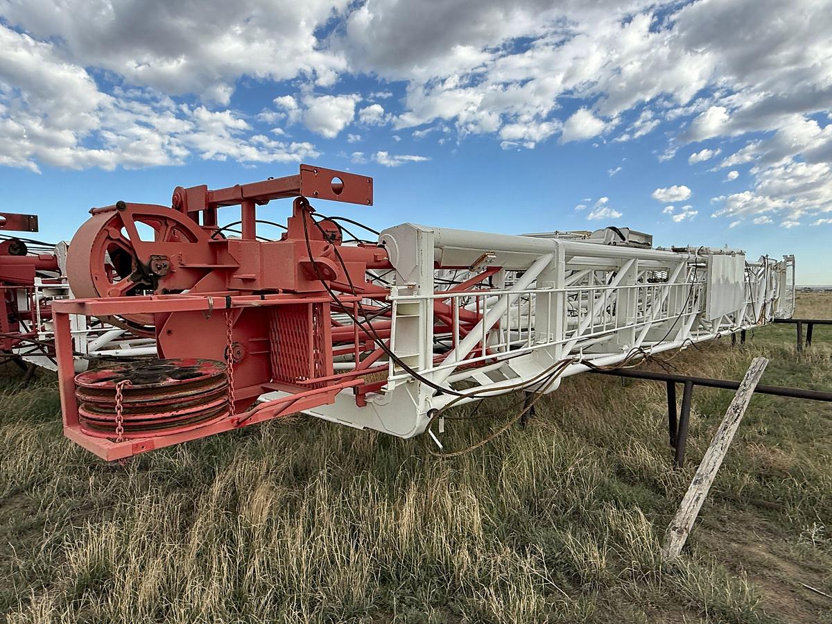Used NOV FRANKS 96’ X 215,000 LBS. DERRICK