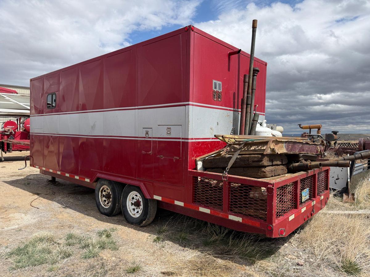 Used Scott’s 24’ Custom Dig House Trailer