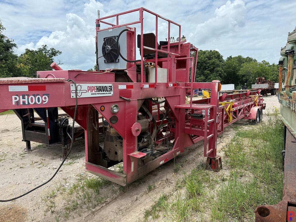 Used 2014 PIPEHANDLER 53’ T/A DIESEL POWERED HYDRAULIC PIPE HANDLER TRAILER