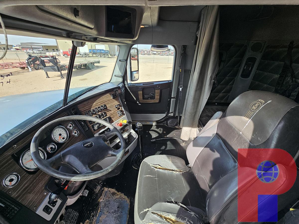 Used 2015 FREIGHTLINER T/A SLEEPER HAUL TRUCK