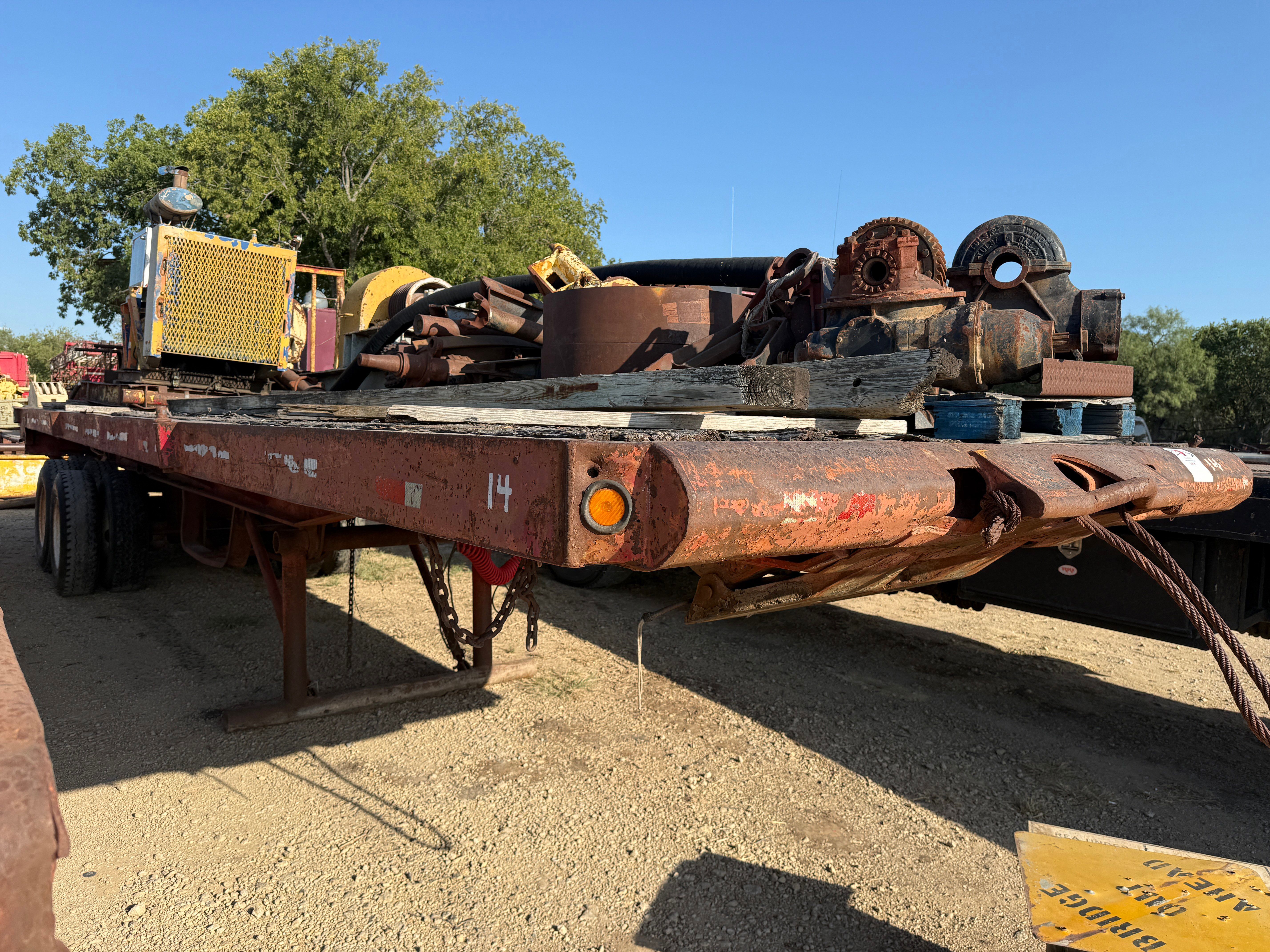 Used 1981 SHOPMADE 36’ X 96” TRI-AXLE OILFIELD FLOAT