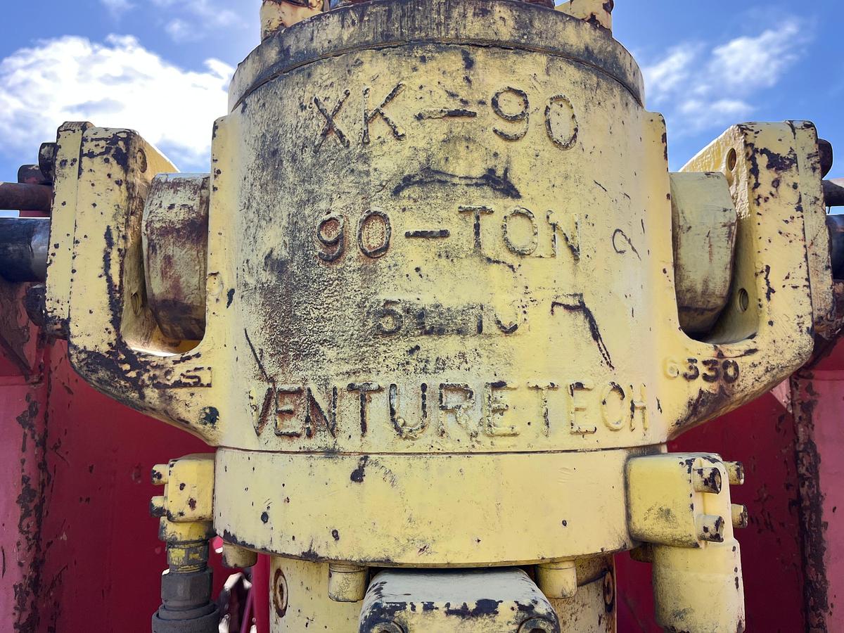 Used 2010 VENTURETECH XK-90 POWER SWIVEL MTD. T/A GOOSENECK TRAILER