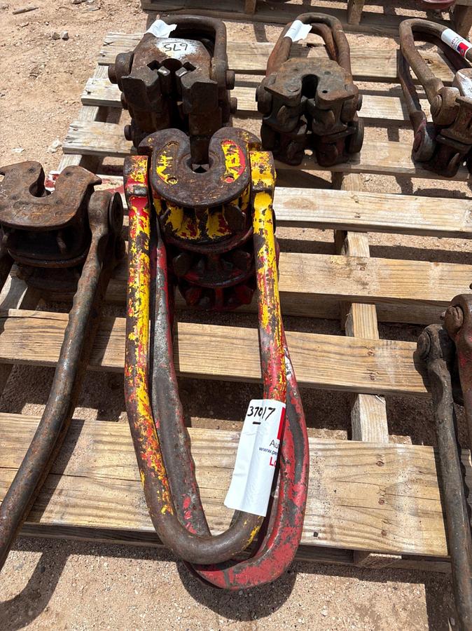 Used (3) 3/4 - 7/8” rod elevators