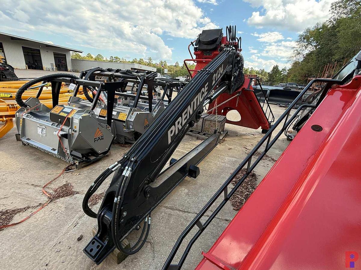 Used (NEW) PRENTICE 2124 HYDRAULIC KNUCKLE BOOM LOADER
