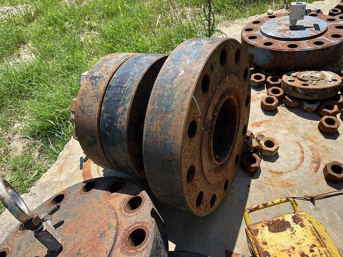 Used FIVE 10K FLANGES W/12" BOLTS & NUTS