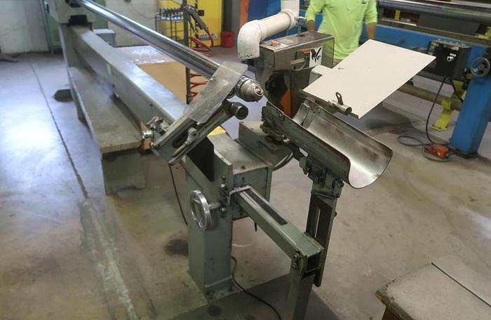 Used 120" APPLETON MODEL S200 SEMI AUTOMATIC CORE CUTTER 3" DIAMETER SHAFT