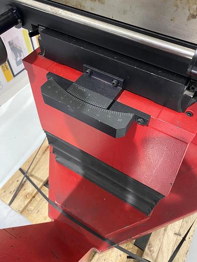 Used Used Starrett HF600 Horizontal Floor Standing Profile Projector