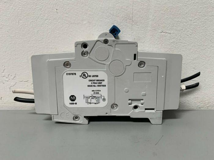 Used Allen-Bradley 1489-M D 5A Circuit Breaker 2 Pole Unit