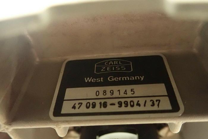 Used Zeiss 470916 Binocular Microscope w/ 2 Kpl-W10x Eyepieces & 473059 Magnifier