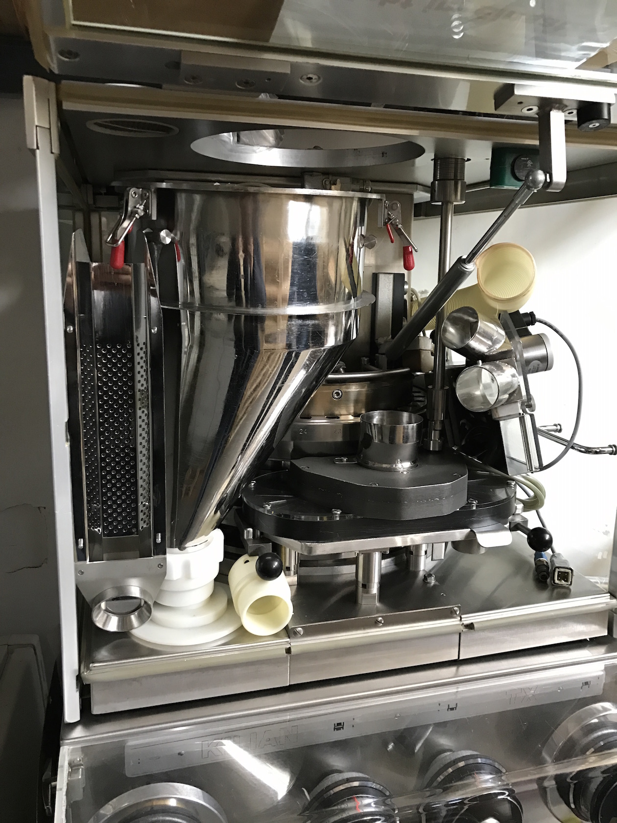 Used ROMACO KILIAN – Tablet Press – TX30