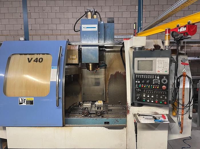 Gebruikt 2003 Leadwell V-40