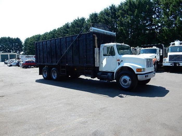 Used 2002 International 4900- Stock #: 8656