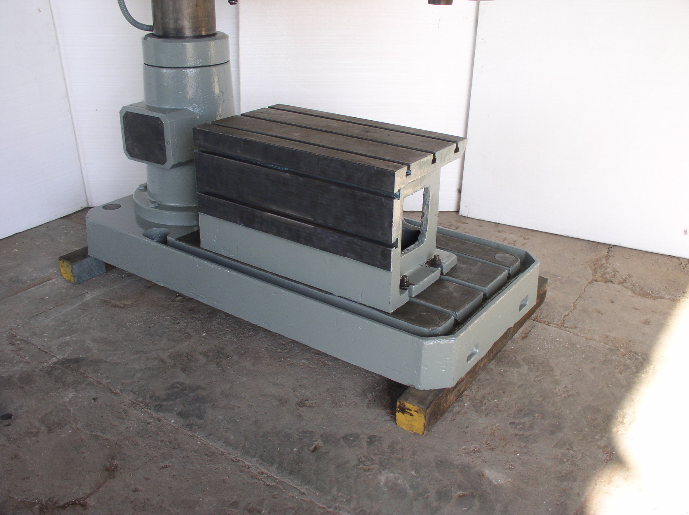 Used 3' x 9" JET Model JRD-939 Radial Arm Drill; T-Slotted Table; Mfg. 1985 - LIKE NEW