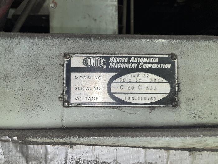 Used HUNTER 32-C AUTOMATIC MOLDING MACHINE