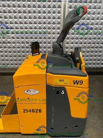 Used Jungheinrich ERE 225 Stand-On Pallet Truck Jack 5500 LBS w/ Charger