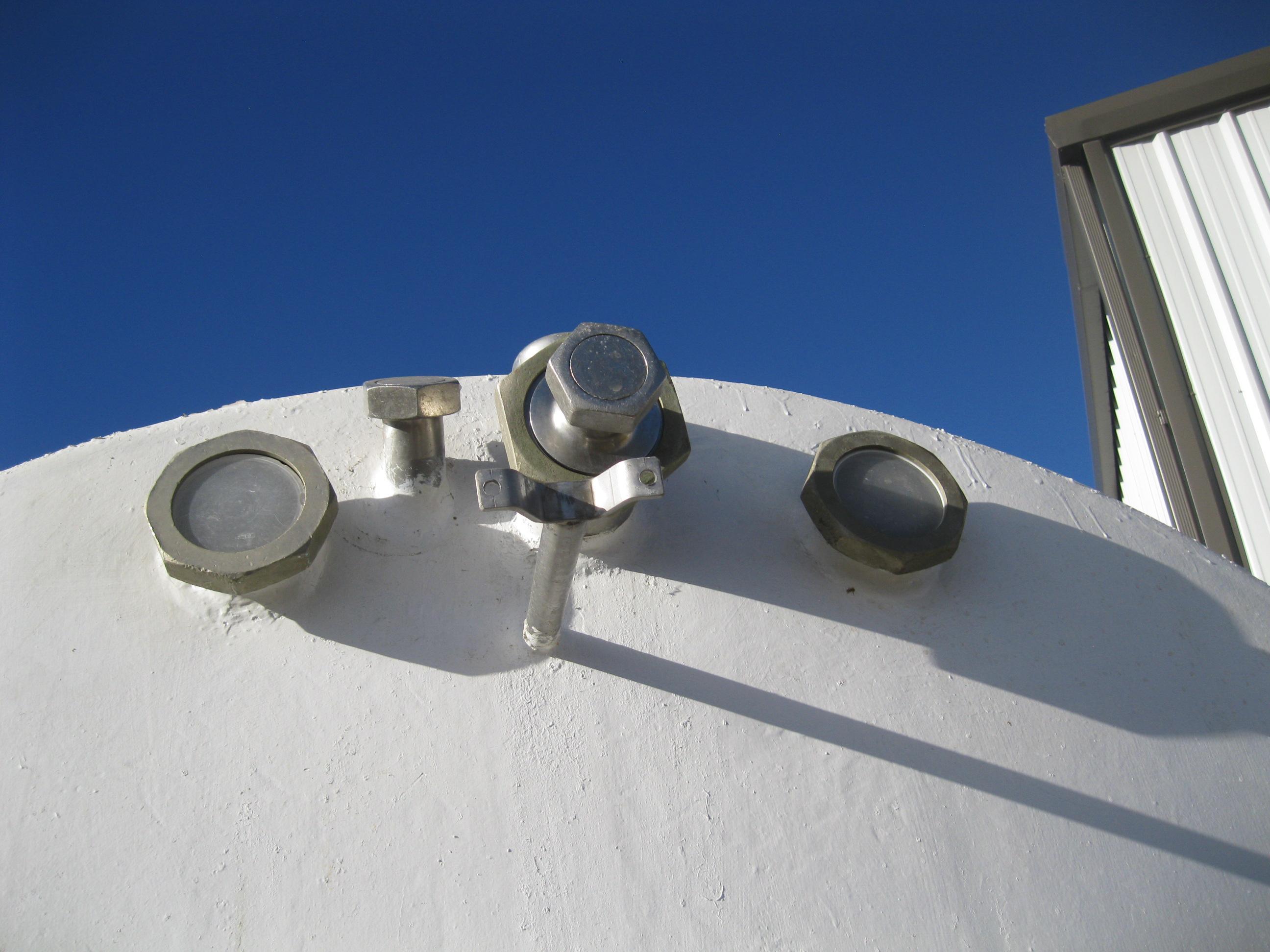 Refurbished 2000 GALLON STORAGE TANK WITH AGITATION AND COLD WALL