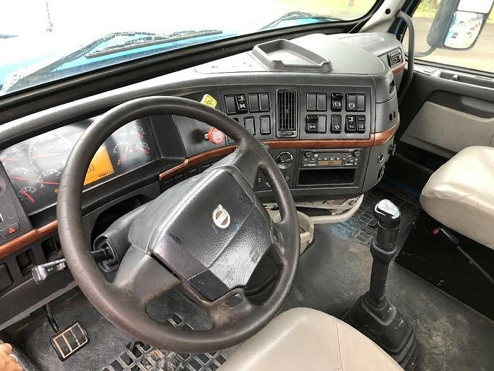 Used 2006 Volvo VNL