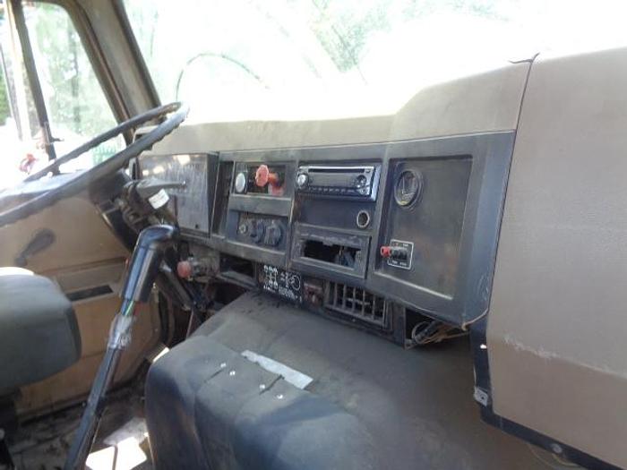 Used 1989 International 2674- Stock #: 8643