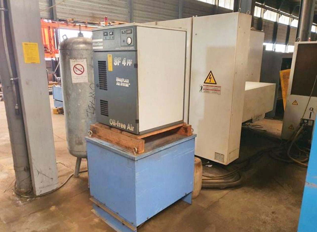 Used Mazak New Turbo X48 champion - Laser Cutting - 2001