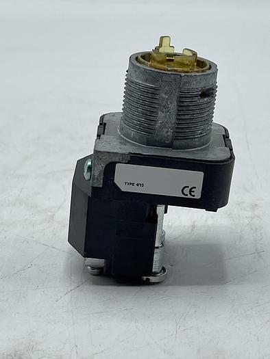 Used AB ALLEN BRADLEY 800T-16HX2KB6