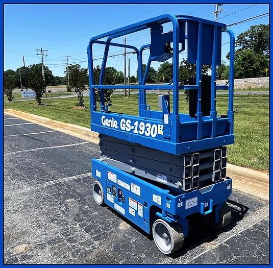 Used 2013 Genie GS-1930 DC Scissor Lift