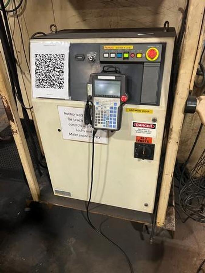 Used 2002 Fanuc Robotic Welding Cell
