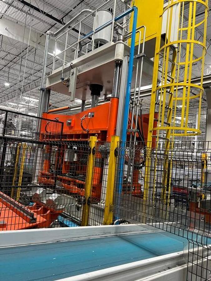 Used 2018 Comi Plastic Thermoforming Machine Model Super Line NG Full Electric