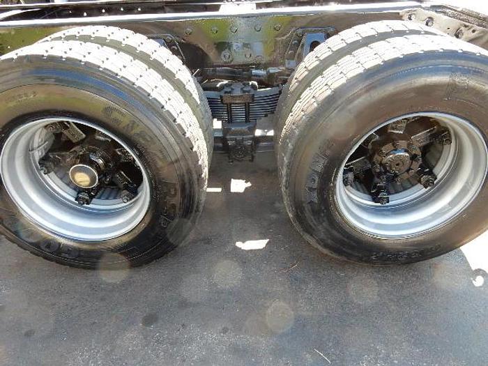 Used 1999 International 2574