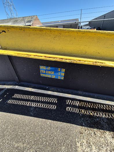 Gebruikt 2015 Hobutra 10ton laadbrug