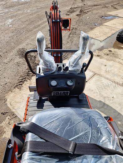 2024 Rhinoceros Xn10-8 windstorm