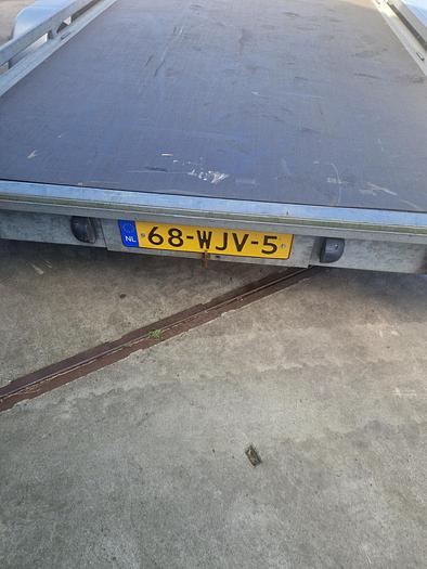 Gebruikt Atec 2700kg met rijplaten