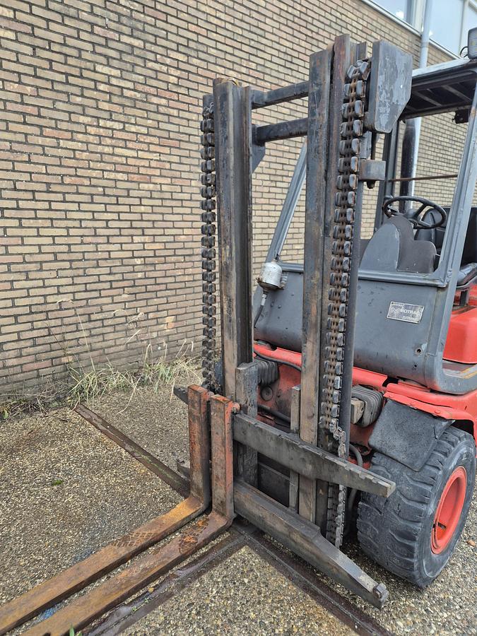 Gebruikt Linde H25d 4 cil diesel