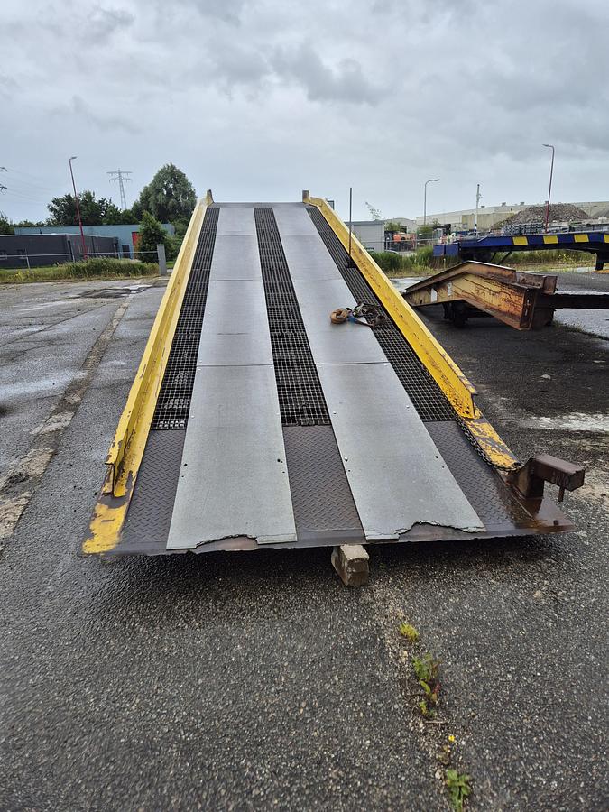 Gebruikt Storax 10 ton laadbrug/loadingramp/verladerämpe