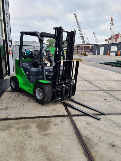 Toyota Greenlifter 1.5t lpg duplo/ sideshift ruwterrein