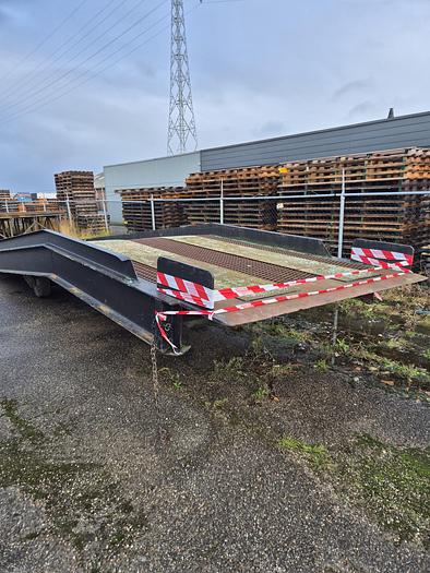 Used Storax  10 ton laadbrug