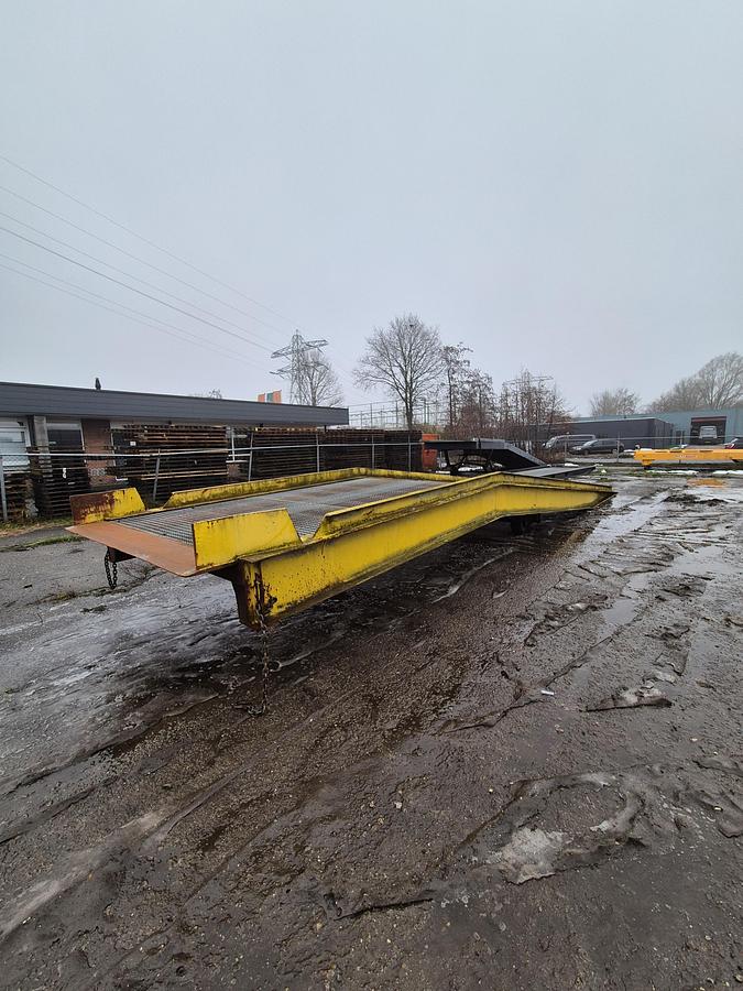 Gebruikt 2006 Storax 10 ton laadbrug