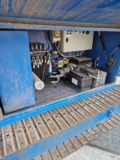 Gebruikt Holland Lift 10.50 mtr diesel rupsschaarhoogwerker/ hoogwerker