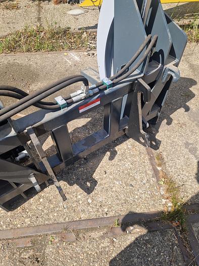 2024 Giant  Bomengrijper/ bomenklem/stammenklem